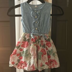 Little girl’s dress by MingAo